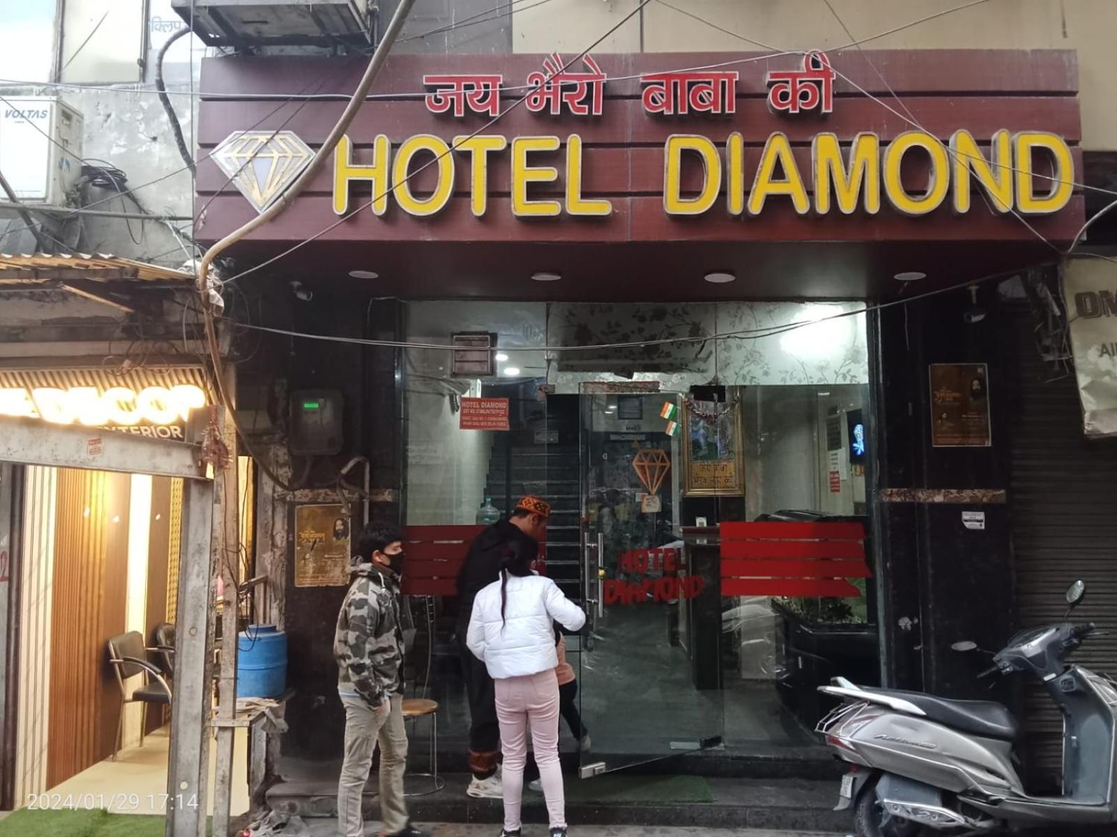 Hotel Diamond Nova Deli Exterior foto